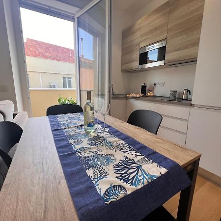 Happy Holiday Apartment Κάλιαρι Εξωτερικό φωτογραφία
