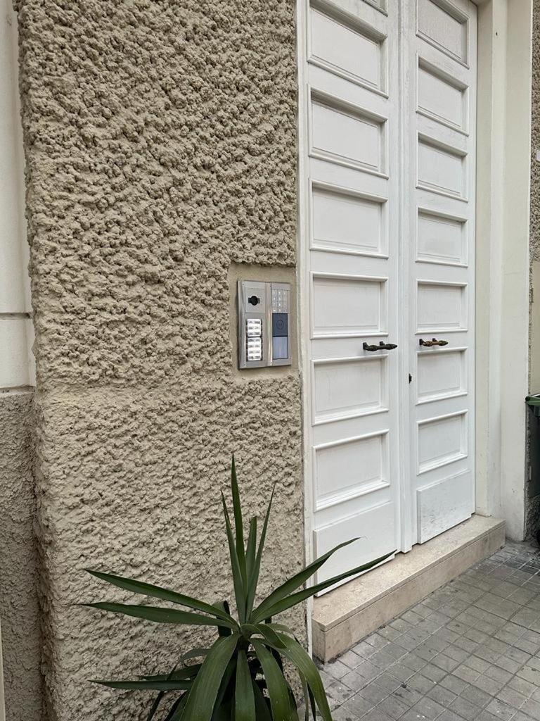 Happy Holiday Apartment Κάλιαρι Εξωτερικό φωτογραφία